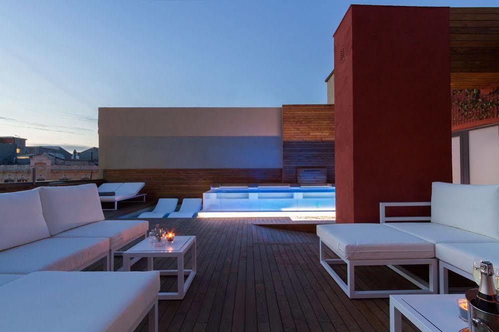 Well And Hotell