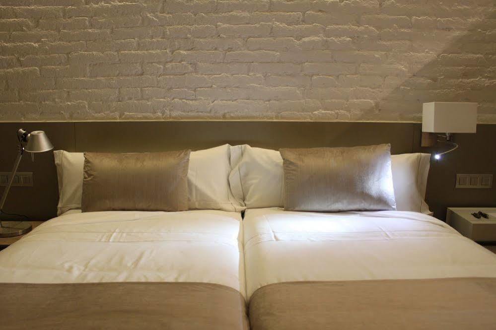 Hotell Well And Barcelona